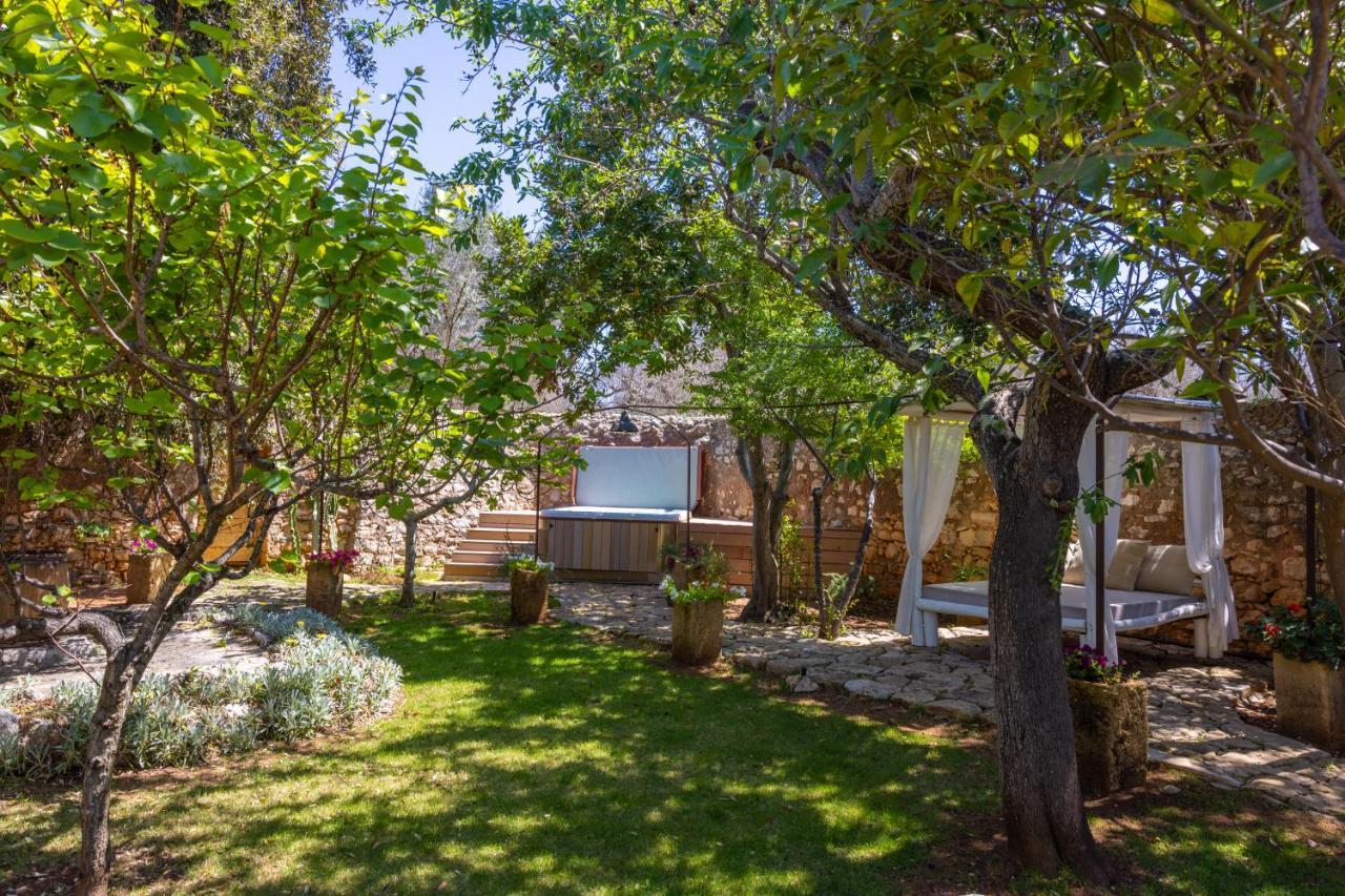 Badia del Casale Bed & Breakfast Ugento Bagian luar foto