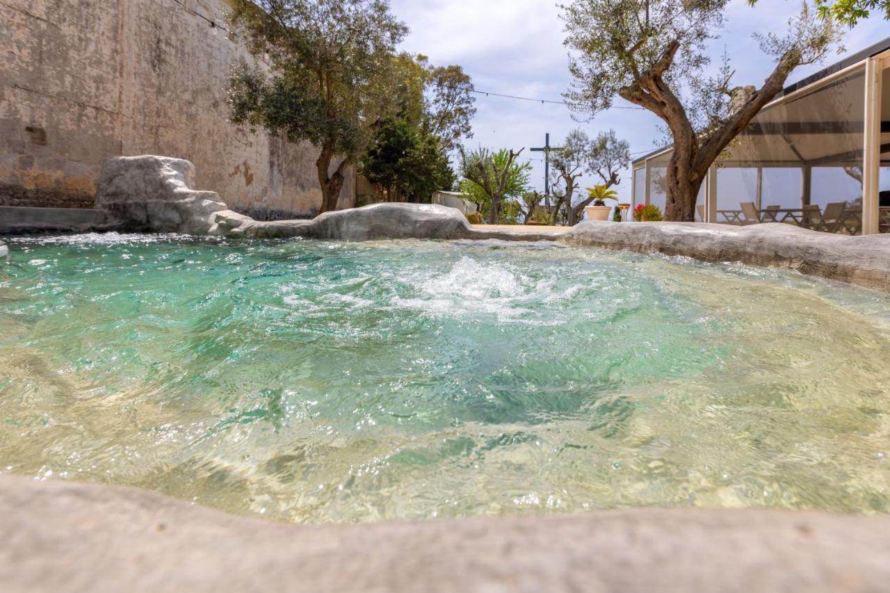 Badia del Casale Bed & Breakfast Ugento Bagian luar foto