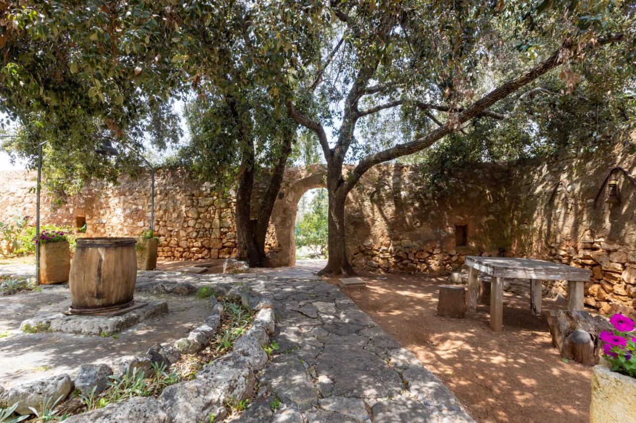 Badia del Casale Bed & Breakfast Ugento Bagian luar foto