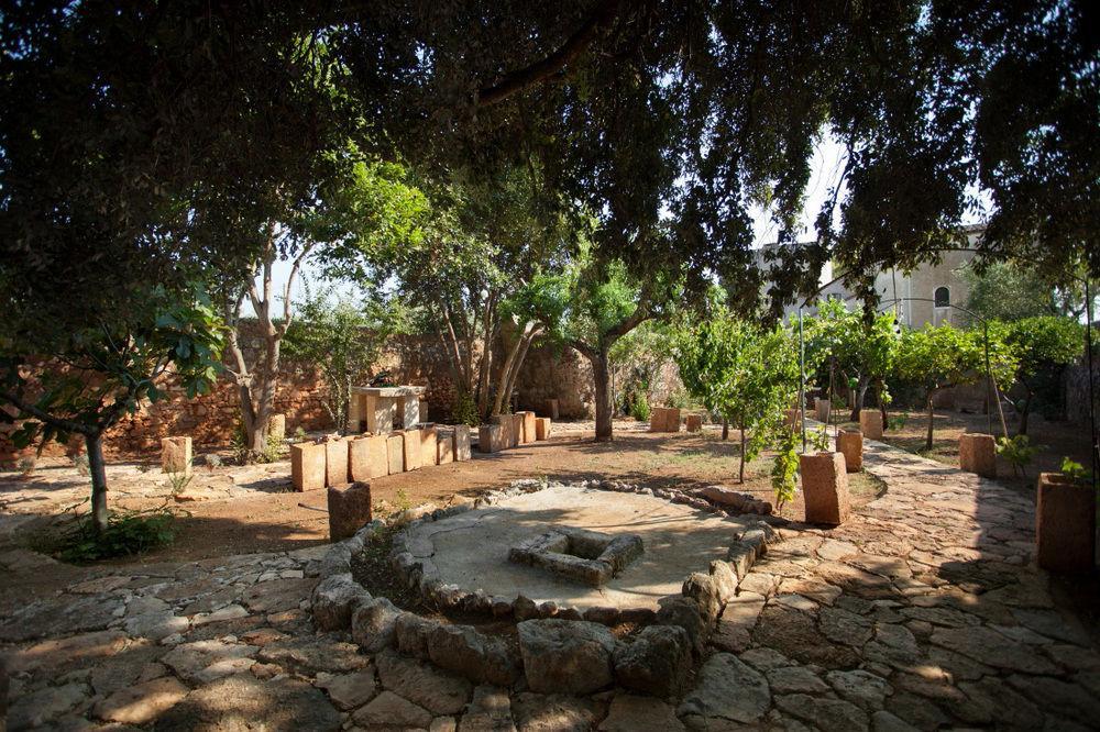 Badia del Casale Bed & Breakfast Ugento Bagian luar foto