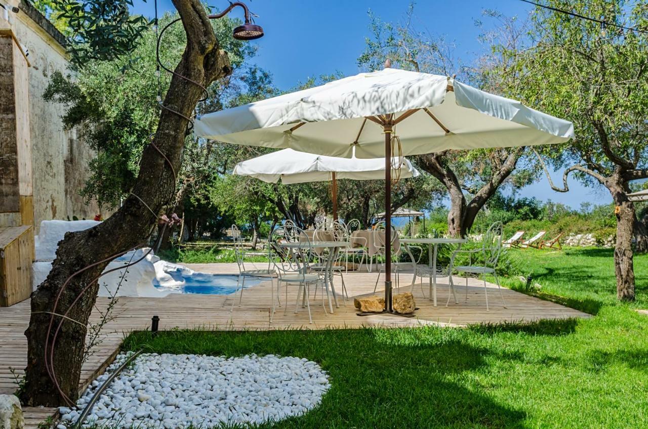 Badia del Casale Bed & Breakfast Ugento Bagian luar foto